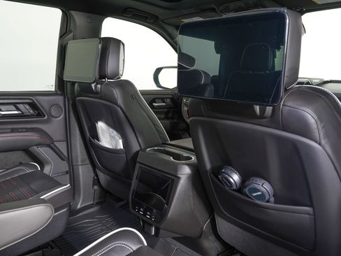Used 2026 GMC Yukon AT4 Ultimate AWD/4WD image 10