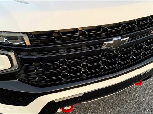 Used 2023 Chevrolet Tahoe Z71 w/ Luxury Package image 27