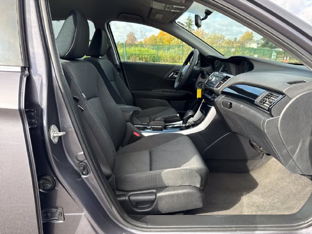 Used 2016 Honda Accord LX image 10