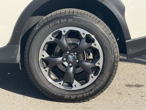 Used 2023 Subaru Crosstrek 2.0i image 10