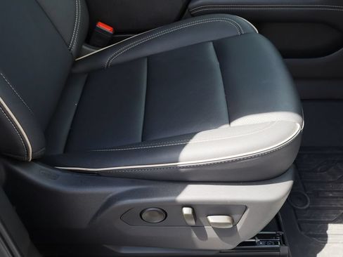Certified 2026 GMC Yukon XL Elevation w/ LPO, Floor Liner Package RWD image 33