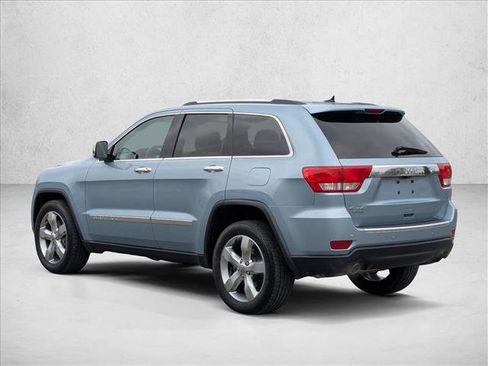 Used 2013 Jeep Grand Cherokee Limited w/ Luxury Group II image 9