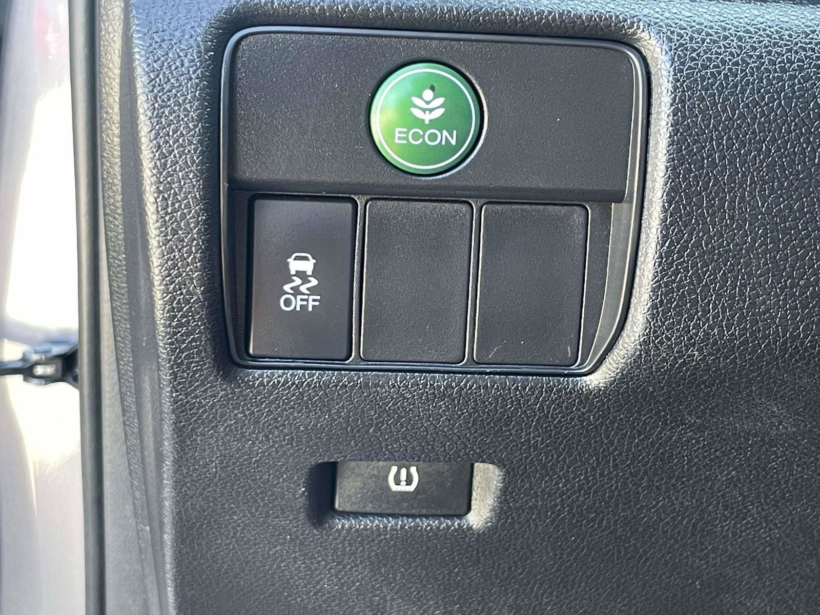 Used 2017 Honda Accord EX image 18