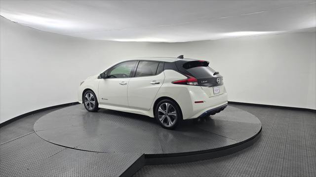 Used 2019 Nissan Leaf SL w/ SL Technology Package FWD image 3