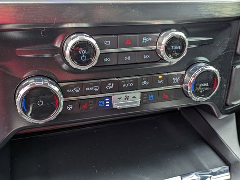 New 2025 Ford F350 Lariat w/ Lariat Ultimate Package image 24