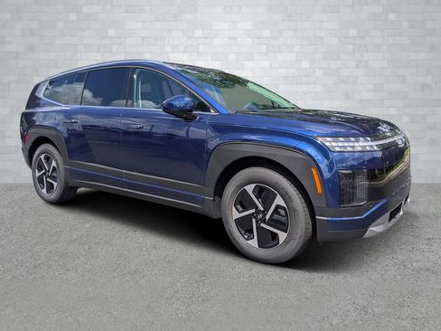 New 2026 Hyundai Ioniq 9 S image 2