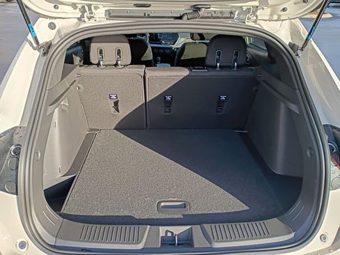 New 2026 Chevrolet Trax RS w/ Driver Confidence Package image 24