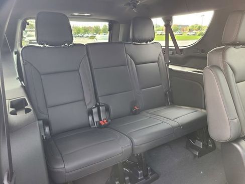 New 2025 Chevrolet Suburban High Country image 16