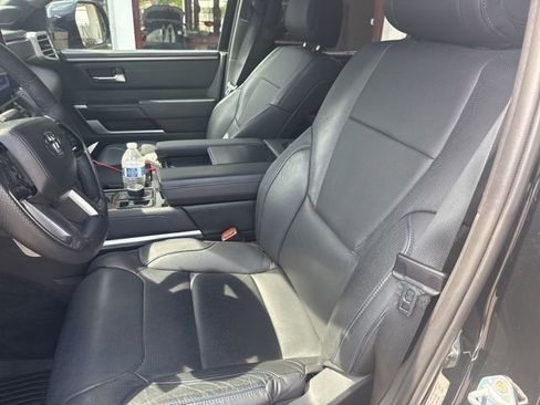 Used 2024 Toyota Tundra Platinum AWD/4WD image 40