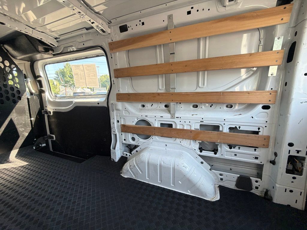 Used 2025 Ford Transit 250 Low Roof w/ Exterior Upgrade Package RWD image 10