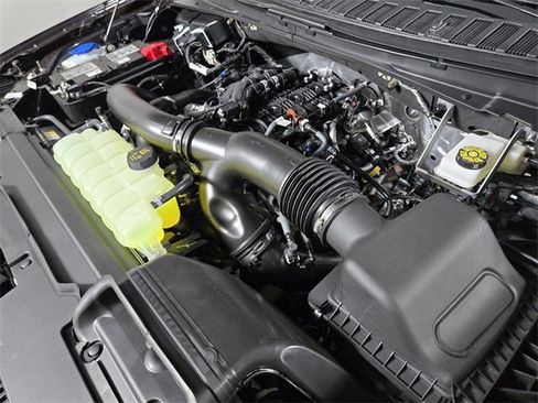 New 2025 Lincoln Navigator L Reserve w/ Jet Appearance Package image 22