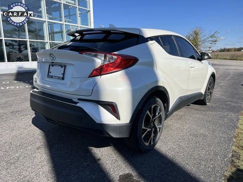 Used 2018 Toyota C-HR XLE image 5