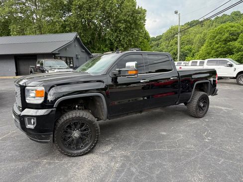 Used 2016 GMC Sierra 2500 Denali w/ Duramax Plus Package AWD/4WD image 11