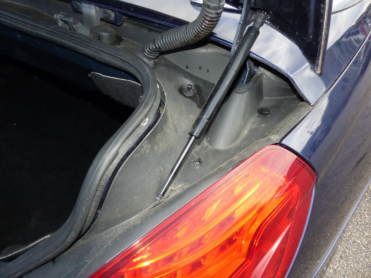 Used 2012 BMW 650i Convertible RWD image 78