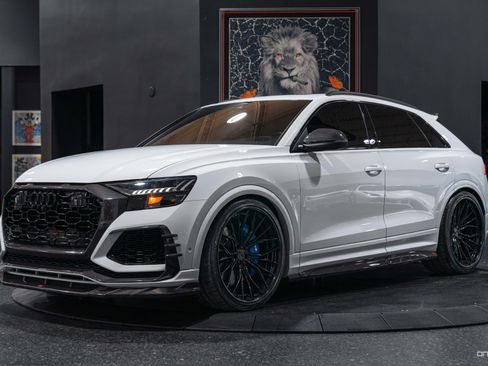 Used 2022 Audi RS Q8 w/ Carbon Optic Package AWD/4WD image 1