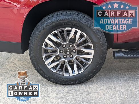 Used 2026 Chevrolet Tahoe Z71 w/ Comfort Package AWD/4WD image 4
