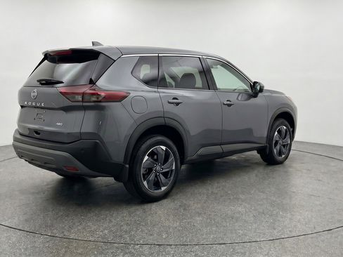 Used 2025 Nissan Rogue SV FWD image 9