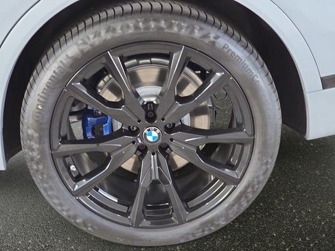 New 2026 BMW X7 xDrive40i w/ M Sport Package image 19
