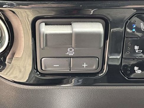 Used 2024 Chevrolet Silverado 2500 LTZ w/ LTZ Plus Package image 24