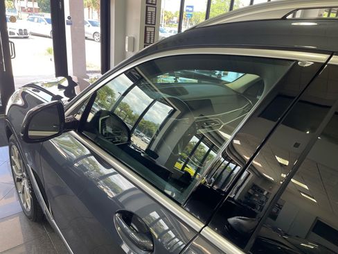 Used 2020 BMW X7 xDrive40i w/ Premium Package AWD/4WD image 14