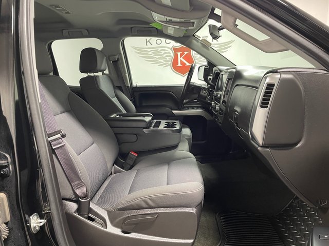 Used 2017 Chevrolet Silverado 1500 LT w/ All Star Edition AWD/4WD image 22