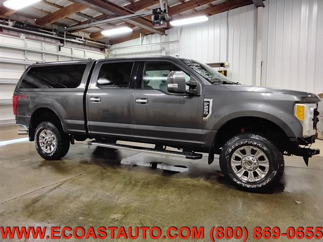 Used 2017 Ford F250 Lariat w/ Chrome Package AWD/4WD image 2