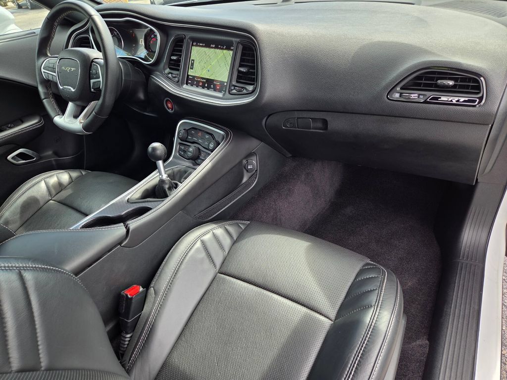Used 2018 Dodge Challenger SRT RWD image 15