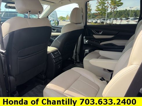 Used 2023 Subaru Ascent Limited AWD/4WD image 23