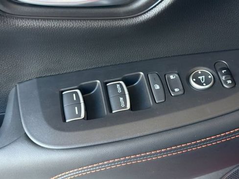 Certified 2026 Honda HR-V Sport image 13