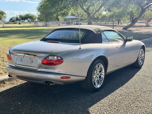 Used 2001 Jaguar XK8 Convertible RWD image 13
