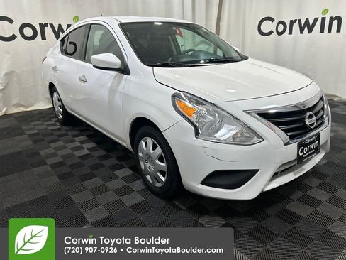 Used 2018 Nissan Versa SV FWD image 1