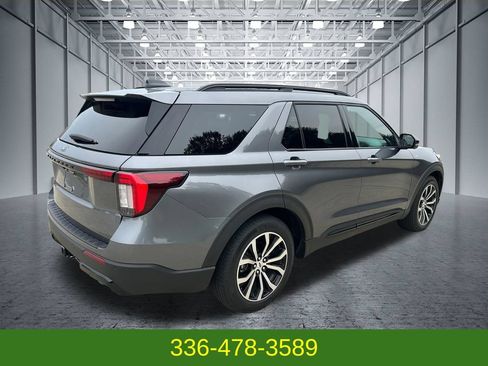 Used 2025 Ford Explorer ST-Line w/ Premium Package RWD image 5