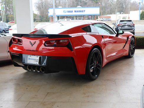 Used 2016 Chevrolet Corvette Stingray Coupe w/ 2LT Preferred Equipment Group image 8