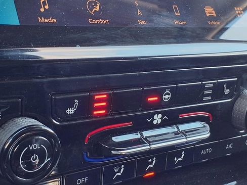 Used 2023 Jeep Grand Cherokee 4xe image 5