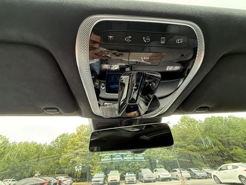 Used 2022 Mercedes-Benz S 580 4MATIC Sedan w/ AMG Line Package image 28