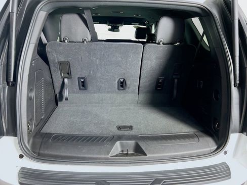 Used 2025 Chevrolet Tahoe LT image 26