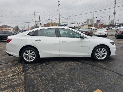 Used 2018 Chevrolet Malibu LT image 4