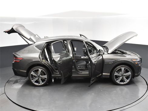 Used 2025 Genesis GV80 3.5T e-SC image 18