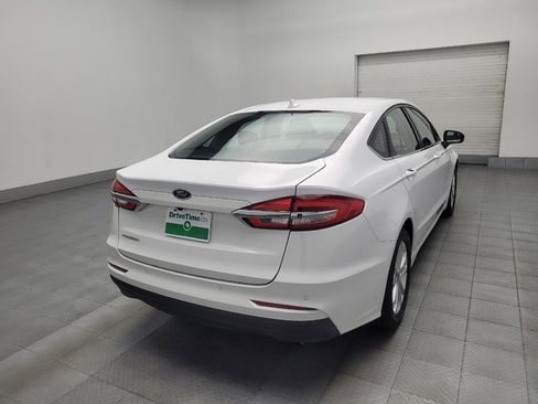 Used 2020 Ford Fusion SE image 9