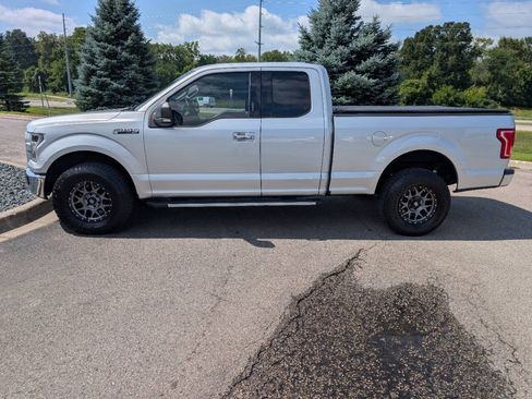 Used 2016 Ford F150 XLT w/ Equipment Group 302A Luxury AWD/4WD image 6