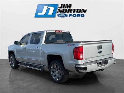 Used 2017 Chevrolet Silverado 1500 LTZ Z71 w/ LTZ Plus Package image 5