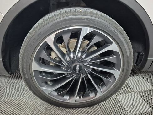 Used 2022 Lincoln Aviator Reserve w/ Equipment Group 201A AWD/4WD image 10