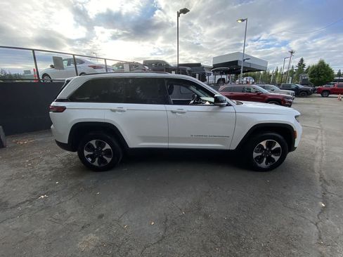 Used 2024 Jeep Grand Cherokee Limited 4xe AWD/4WD image 7