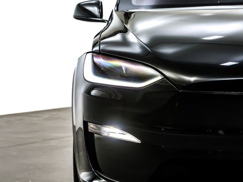 Used 2024 Tesla Model X image 14