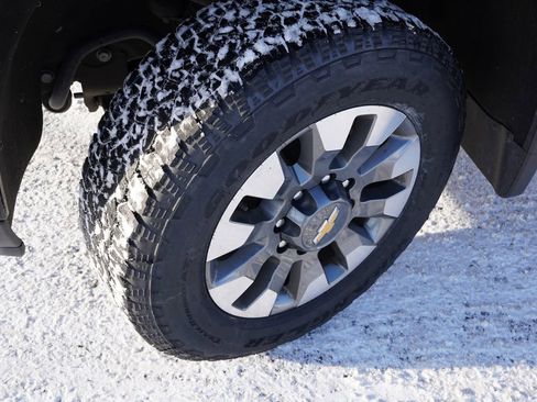 Certified 2024 Chevrolet Silverado 2500 Custom w/ Custom Value Package image 14