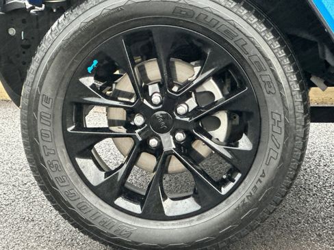 Used 2022 Jeep Wrangler Unlimited Sahara 4xe image 32