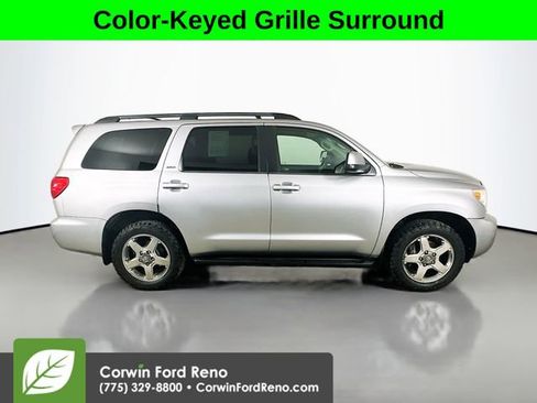 Used 2013 Toyota Sequoia SR5 w/ Sport Appearance Pkg AWD/4WD image 8