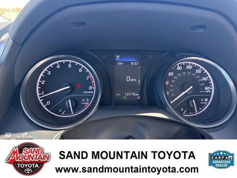 Used 2023 Toyota Camry SE image 16