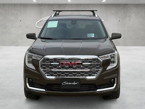 Certified 2024 GMC Terrain Denali w/ Denali Premium Package AWD/4WD image 25
