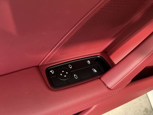 Certified 2022 Porsche 911 Carrera 4S image 28